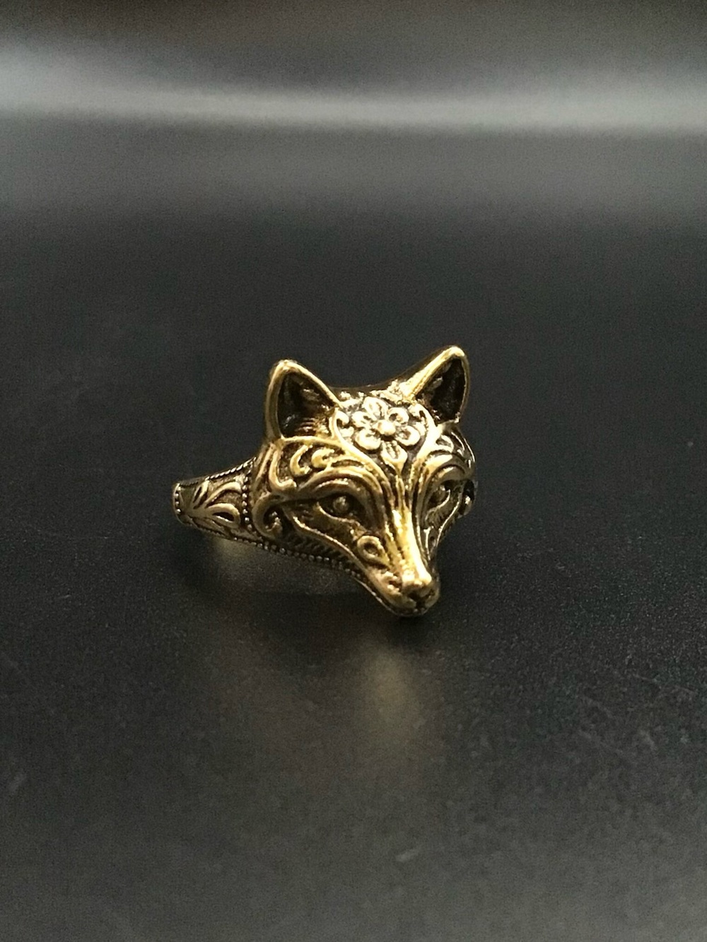 Wolf Head Ring